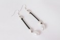 /products/pendientes-cuero-negro-con-perla/